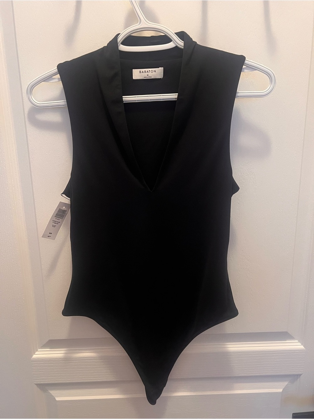 Aritzia Babaton Black V-Neck Sleeveless Bodysuit